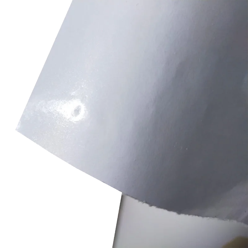 Dronpaper-white paper coil + 49- 57 Cm plastic. Width and 100 ML. -Hygiene cleaning cages