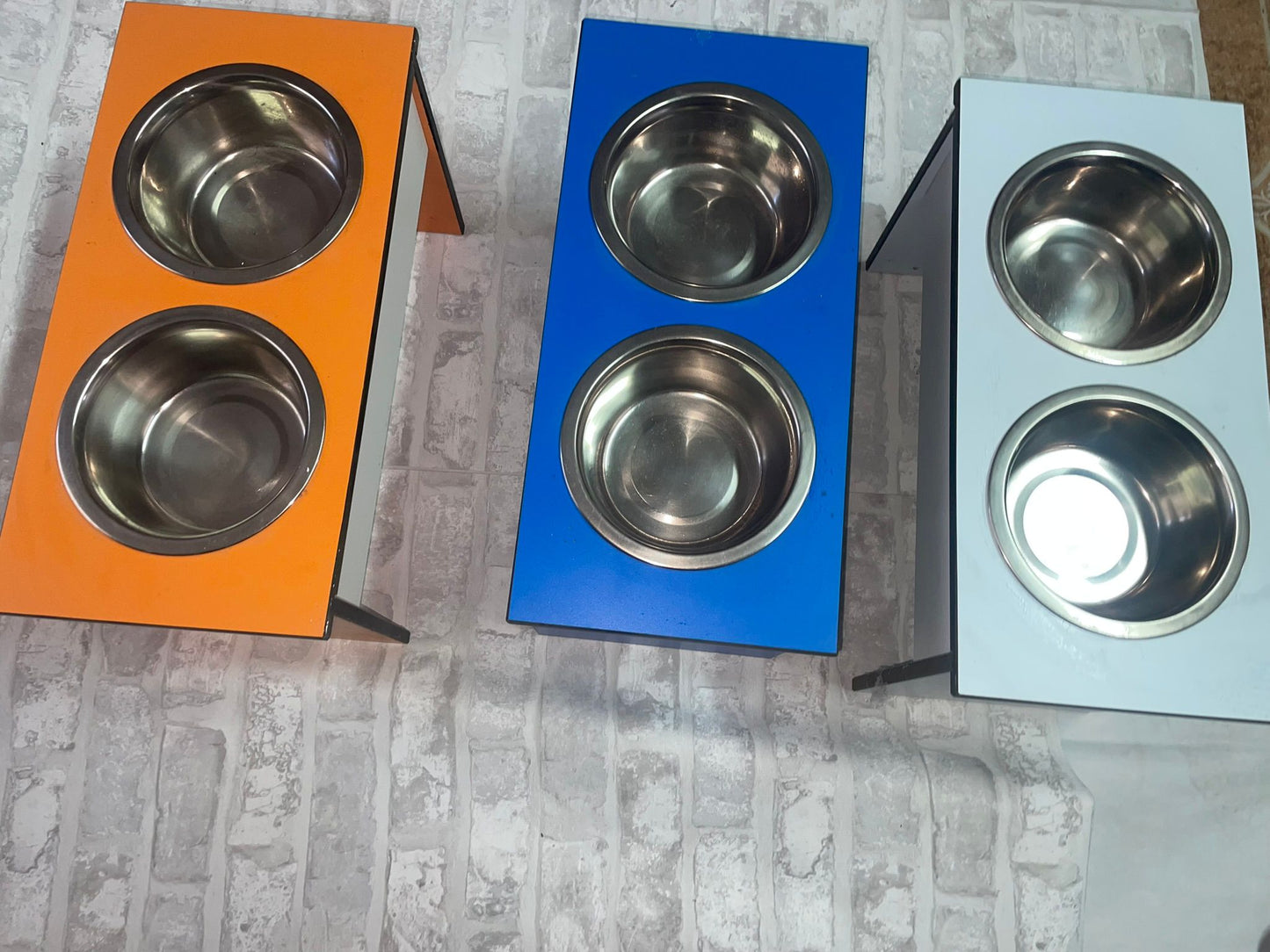 Comederos Elevados para Mascotas pequeños – Estilo, Salud y Comodidad